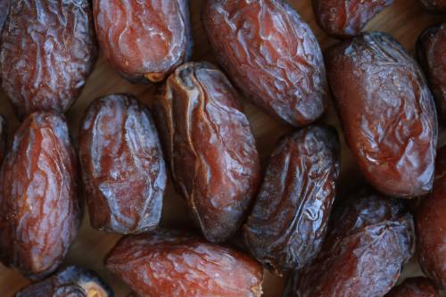 Super Jumbo Egyptian Medjool Dates