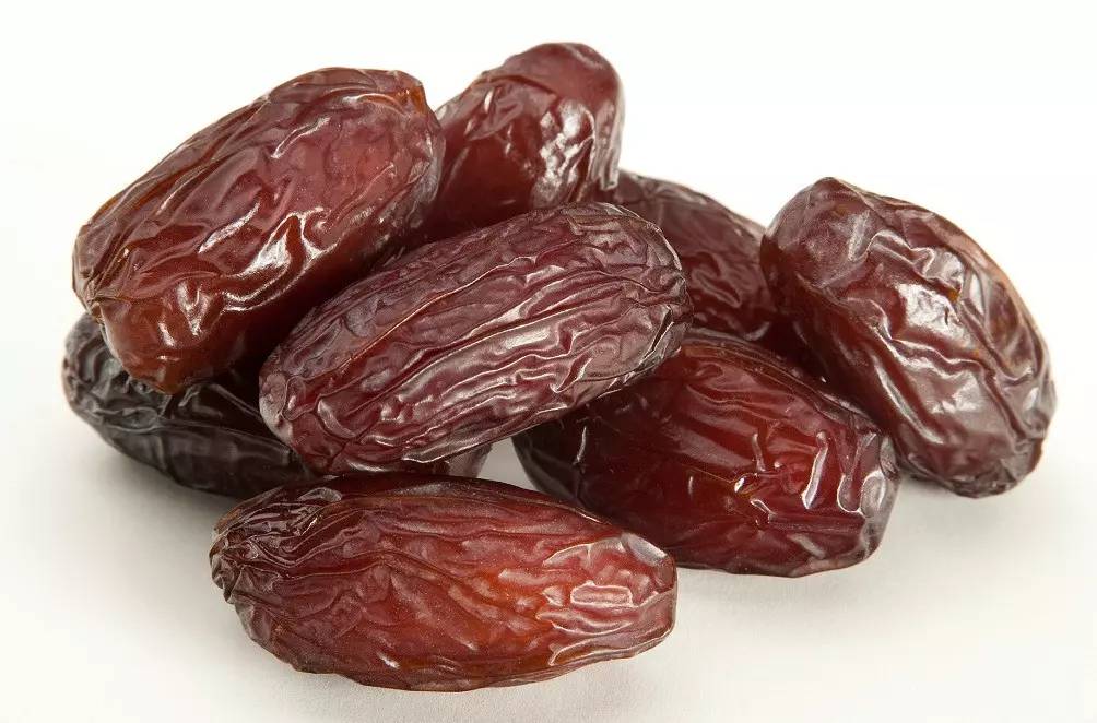 Super Jumbo Egyptian Medjool Dates